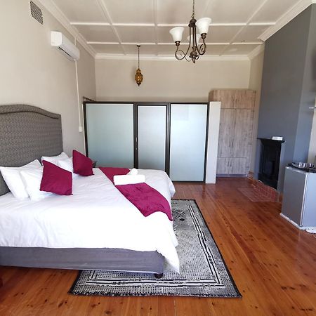 Lucolo Palace B&B Aliwal North Room photo