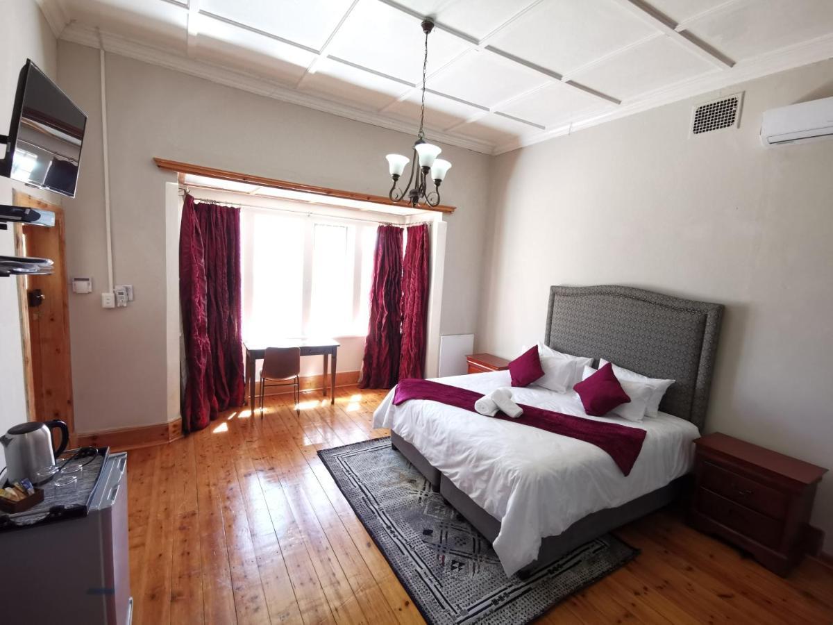 Lucolo Palace B&B Aliwal North Exterior photo