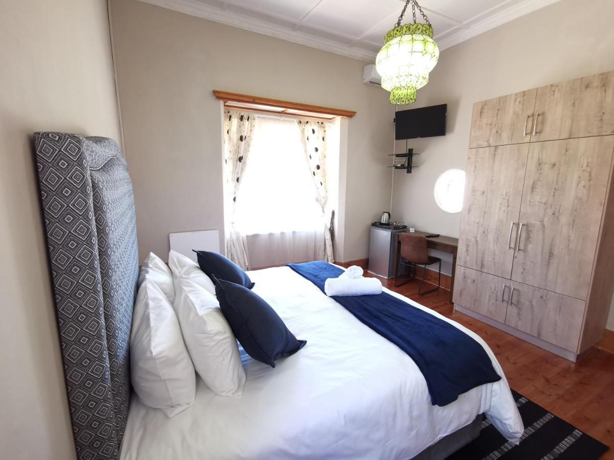 Lucolo Palace B&B Aliwal North Exterior photo